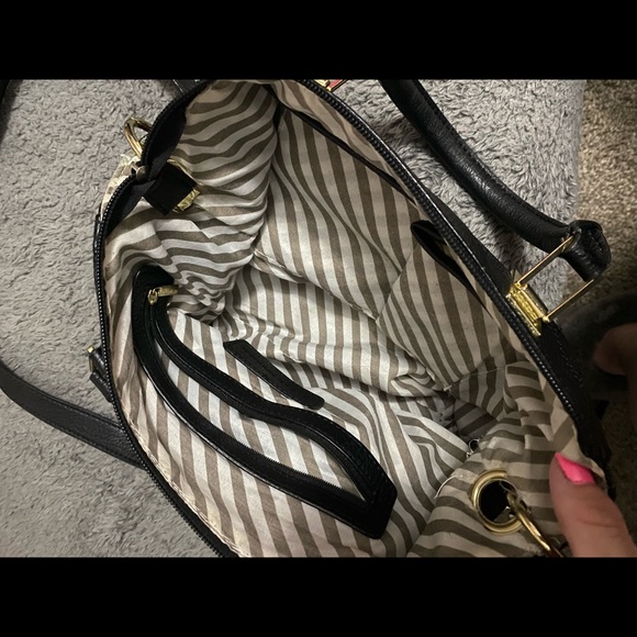 EUC Steve Madden HANDBAG - Picture 2 of 4